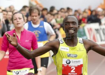Rotich y Memuye se imponen en la Maratón de París