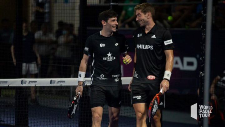 Stupaczuk y Ale Ruiz disfrutan tras remontar un partido imposible.