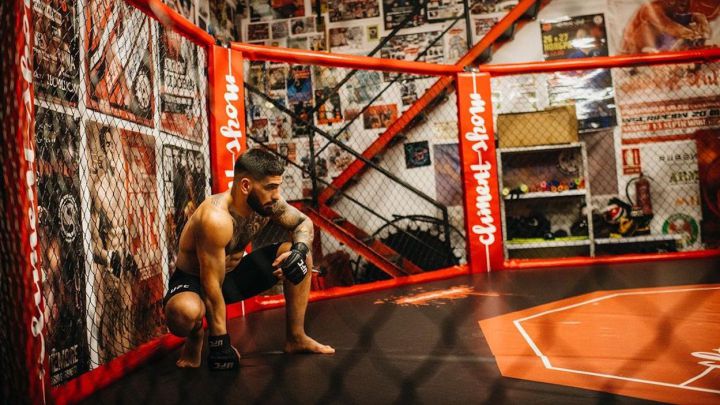 Ilia Topuria se queda sin rival para el UFC 270