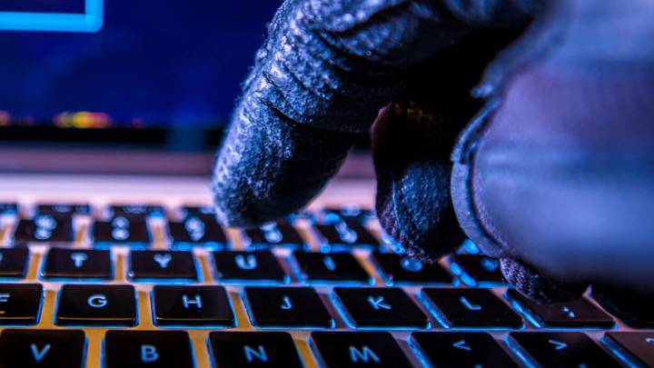 Hackean el Ministerio de Defensa, ¿han robado datos de los españoles?