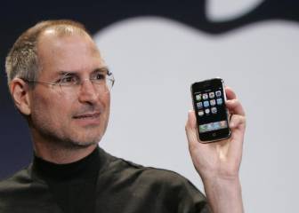 La historia detrás del único botón frontal del iPhone: Jobs quería dos