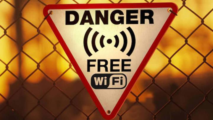 Así pueden hackearte el móvil a través de un WiFi público