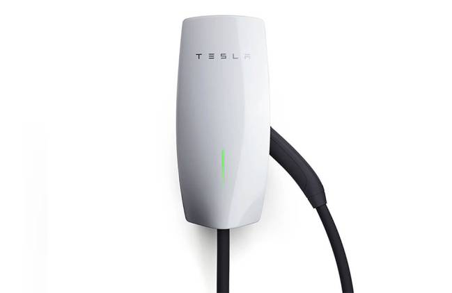 wall conector tesla