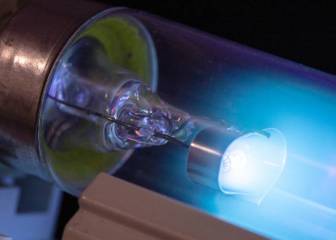 La luz ultravioleta UV-C ‘desactiva’ el virus COVID-19 en 6 segundos