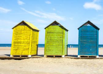 Esta IA cuenta las personas que hay en una playa en 30 segundos