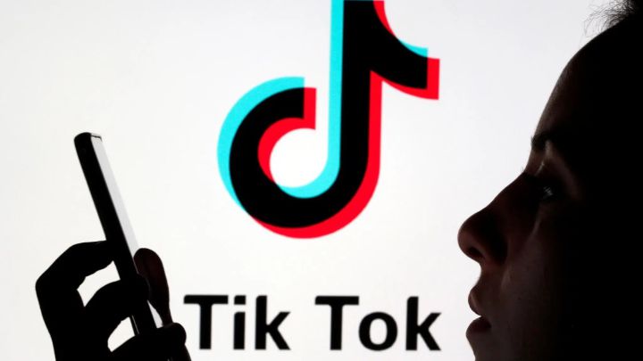 TikTok te deja bloquear a 100 personas de una sola vez, o borrar 100 comentarios