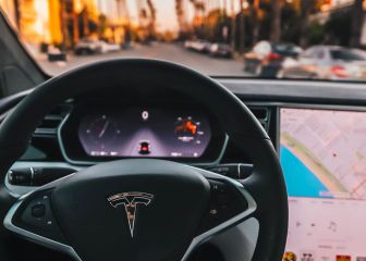 La nueva versión del autopilot de Tesla sigue con graves problemas