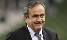 Platini recibe respaldo de México, Chile, Uruguay y Caribe