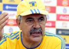Tuca es el DT interino; viaja comitiva tras Osorio