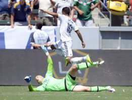 Giovani dos Santos, nominado al latino de la semana de la MLS