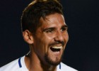 Tuzos sorprende a Tiburones con gol en fuera de lugar