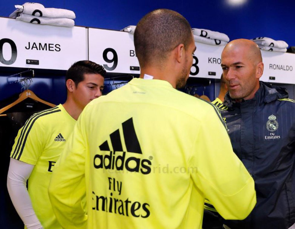 Los rostros del Real Madrid en la presentación de Zinedine Zidane