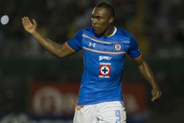 Joffre Guerrón: 'Si yo fuera el técnico me pondría de titular'