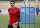 Ochoa, titular con el Málaga en victoria frente al Dynamo Kiev