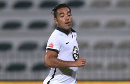 Marco Fabián se queda sin entrenador en el Eintracht