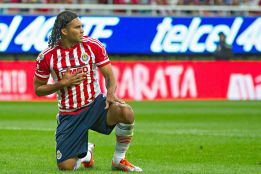 Gullit Peña con Chivas
