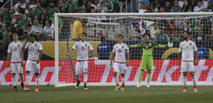 ¡Puro Chile! México humillado y echado de la Copa América