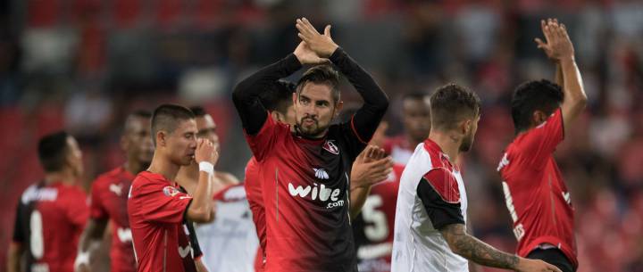 Atlas celebra su centenario con triunfo ante el Newell's Old Boys