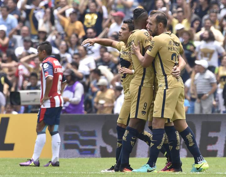Los Pumas ganan al Chivas 'gracias' a Jair Pereira y 'El Gullit'