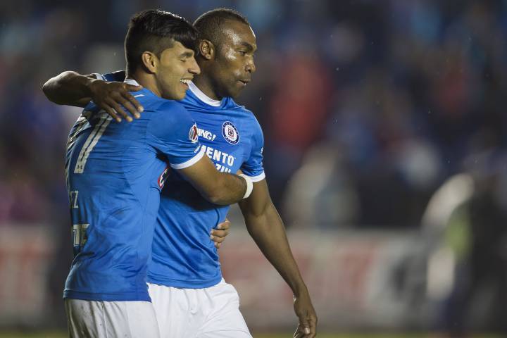 Guerrón encabeza remontada de Cruz Azul en Copa