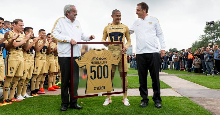 Darío Verón es reconocido por 500 juegos con Pumas