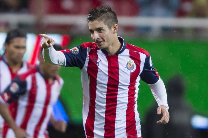 Chivas y América avanzan en Copa MX antes del Clásico