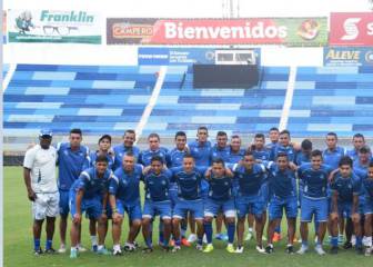 En El Salvador, ven imposible vencer a México