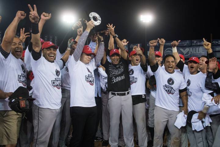Toros sorprende a Sultanes y avanzan a la Serie del Rey