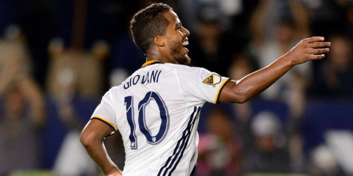 Giovani dos Santos brilla con el Galaxy, anotó doblete