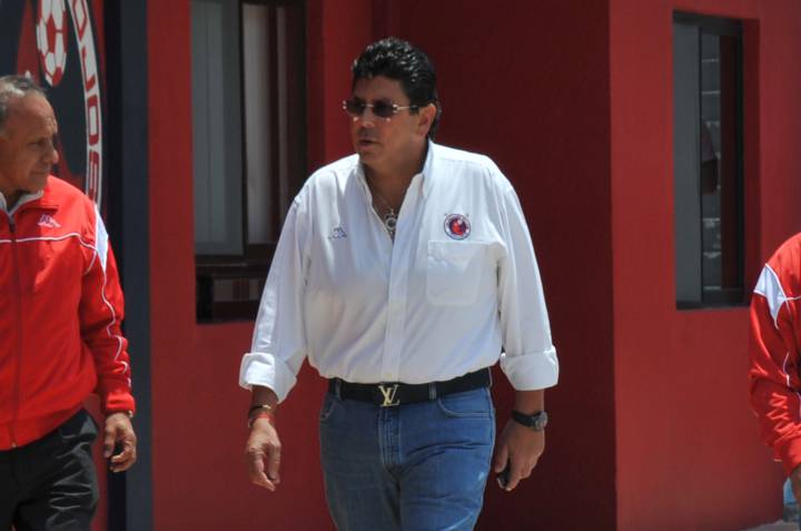 Fidel Kuri Grajales se burla de reportero en Puebla