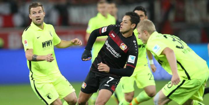 Chicharito y el Bayer Leverkusen no pudieron en casa contra el Augsburgo