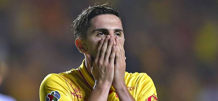 Monarcas Morelia la ‘cruzazulea’ y pierde al final ante Puebla Jornada 11 de la Liga MX