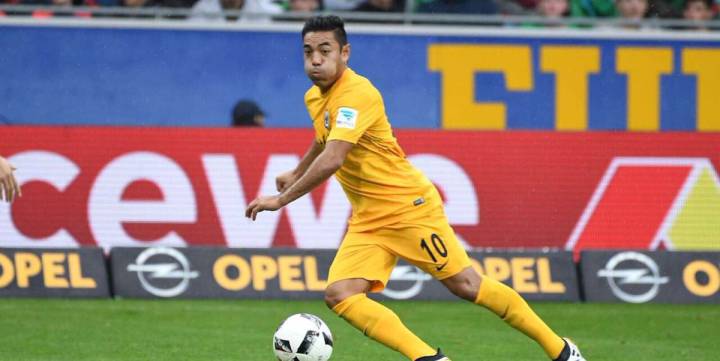 Marco Fabián no pudo evitar la caída del Frankfurt ante el Friburgo