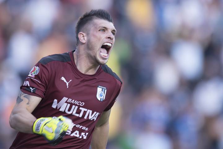 Querétaro consigue el empate de último minuto contra Santos