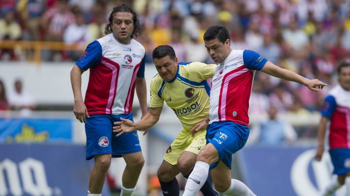Chivas gana el 'Clásico de Leyendas' 2-1 al América