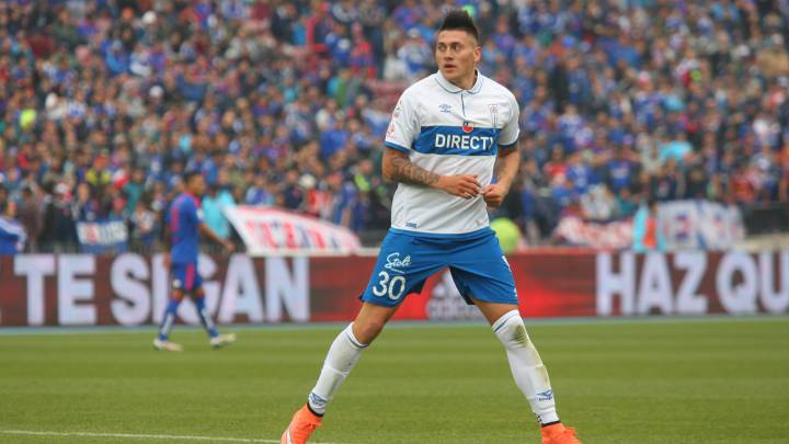El chileno Nicolás Castillo está cerca de fichar por Pumas