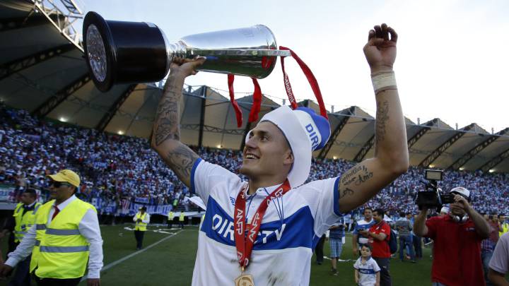 A Nicolás Castillo solo le falta firmar para ser de Pumas