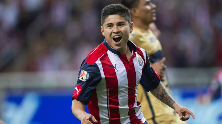 En vivo: Chivas quiere hacer pesar la maldición sobre Pumas