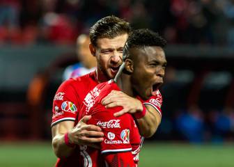 Goleada de aniversario para Xolos