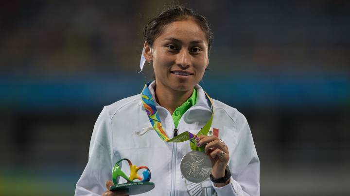 Lupita González se quedó sin entrenador