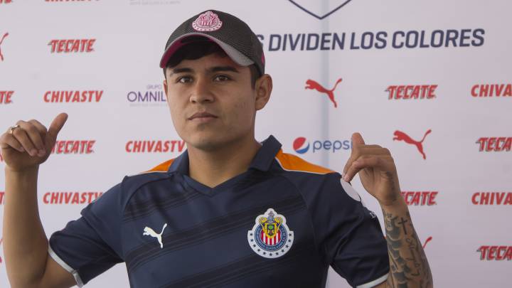 “Chofis” tiene sed de revancha frente al América. El hábil futbolista del Guadalajara, Javier Eduardo López revela su sed de revancha frente a las Águilas, equipo al que confía en derrotar el sábado en el Estadio Chivas.El hábil futbolista del Guadalajara, Javier Eduardo López revela su sed de revancha frente a las Águilas, equipo al que confía en derrotar el sábado en el Estadio Chivas.El hábil futbolista del Guadalajara, Javier Eduardo López revela su sed de revancha frente a las Águilas, equipo al que confía en derrotar el sábado en el Estadio Chivas.