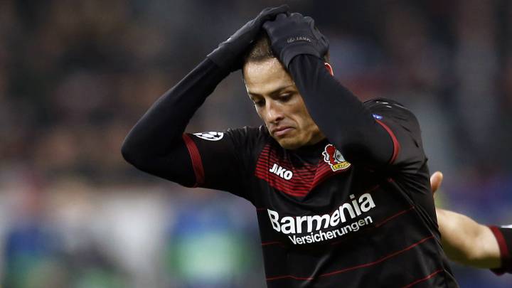 Javier Hernández no pudo marcar por tercer partido consecutivo en Bundesliga y su equipo cayó por 2-0 en el BayArena ante un Mainz que lo decidió en los primeros quince minutos.