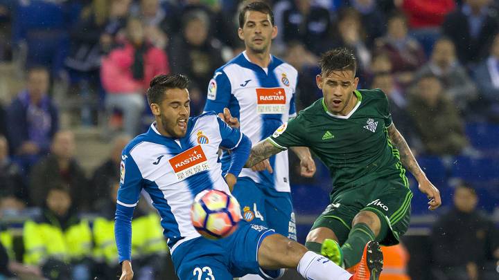 El Espanyol de Diego Reyes vence de último minuto al Betis. 'La Perla' Reyes, verdugo toda su carrera de los verdiblancos, remontó en dos minutos