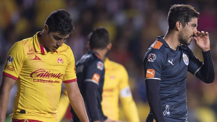 Chivas superlíder no logra anotar en casa de Monarcas. Guadalajara y Morelia no pasaron del empate sin goles en duelo correspondiente a la jornada 12.