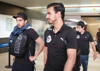 Chivas viaja con equipo completo a pesar de lesiones