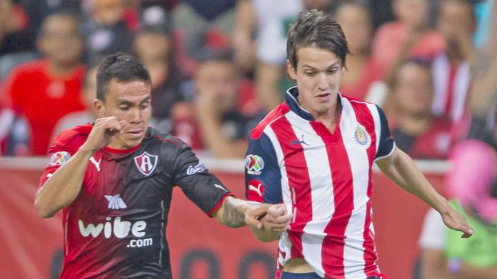 Clásico Taptío: ¿Fue justo el penal para Atlas y el gol anulado a Chivas?: Los expertos opinan. La polémica arbitral apareció en el Clásico Tapatío