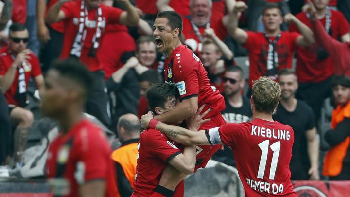 Chicharito rompió la sequía... gol y triunfo con el Leverkusen
