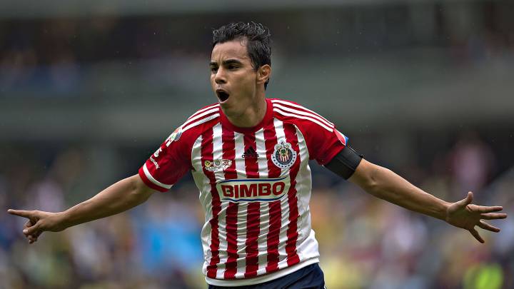 ¿Qué fue de Omar Bravo? Histórico goleador de Chivas