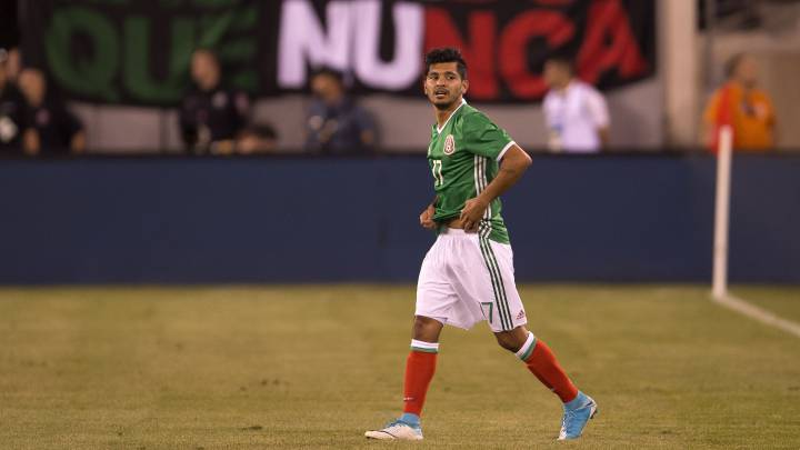 Tecatito no jugará la Confecup, por motivos personales