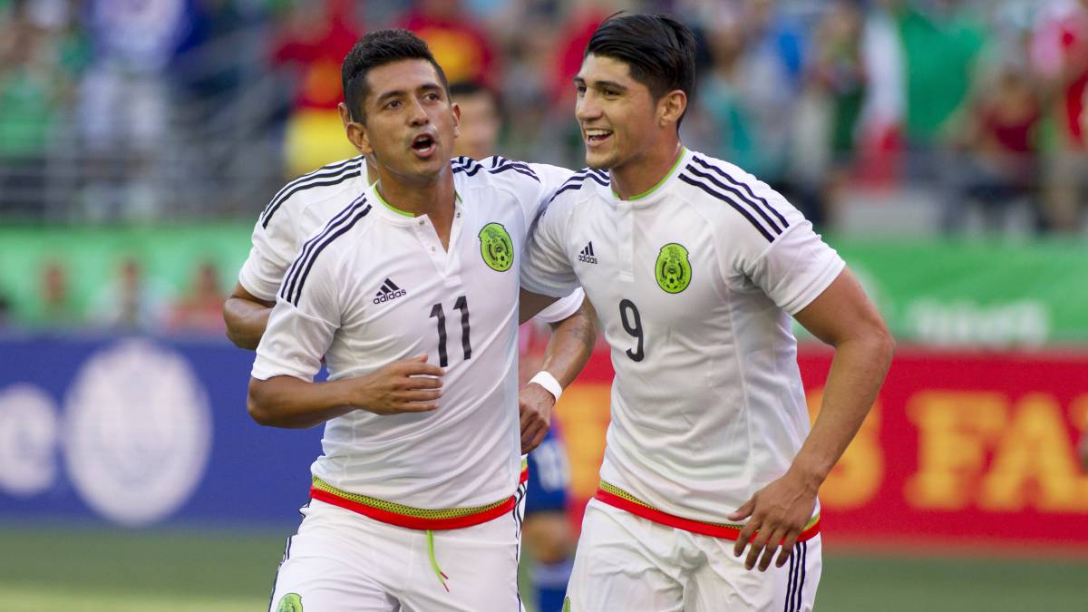 México gana a Paraguay, pero pierde a Alan Pulido México gana a Paraguay, pero pierde a Alan Pulido